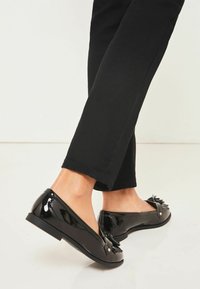 Lipsy TASSEL    REGULAR FIT - Polobotky - black