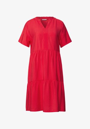 Abito rosso a maniche corte con scollatura a V, design a strati e trama morbida. Presenta un colletto arricciato e una silhouette rilassata.