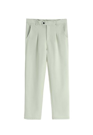 Pantalons droit gris clair avec passants de ceinture, fermeture bouton et zip à l'avant, et poches latérales.