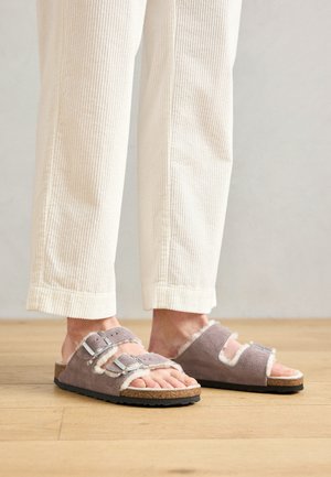 ARIZONA LEVE - Sandali - faded purple