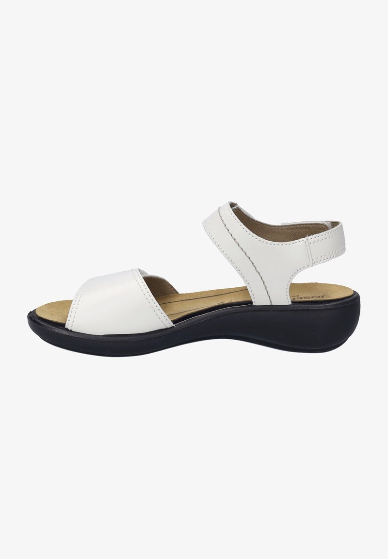 Witte leren sandalen met een open teen, twee banden, een gevoerde zool en een zwarte, wigvormige rubberen zool. Platte stiksel details.