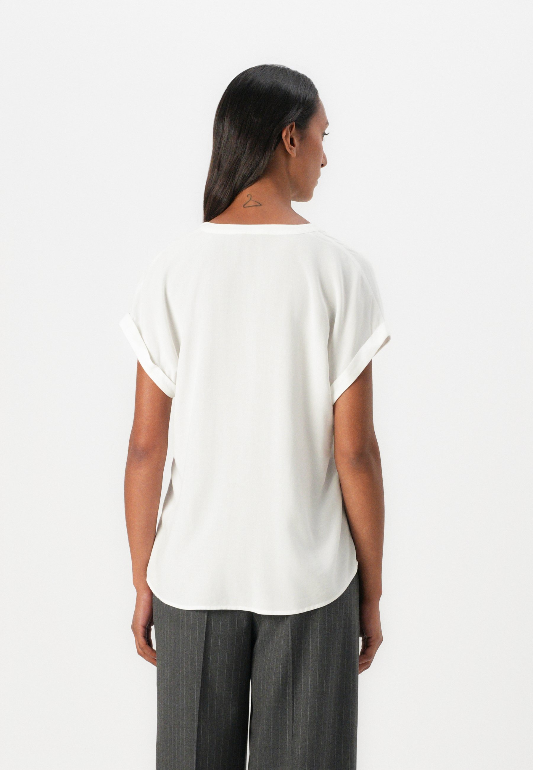 売れ筋商品|||トムテイラー シャツ レディース トップス EASY SHAPE - Blouse - whisper white The Classic Shirt - White | Levi's® US