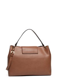 Borsa a tracolla marrone in similpelle con design strutturato, dotata di manico superiore e tracolla rimovibile, impreziosita da dettagli in metallo dorato.