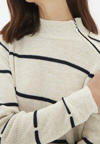 Trendyol Sweter
