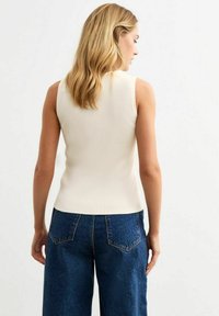 New Look BUTTON UP - Veste sans manches - cream