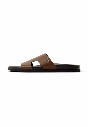 Pantofle - brown