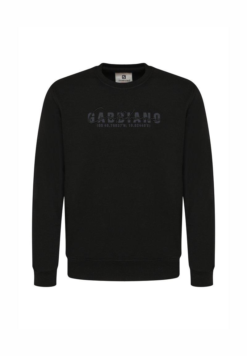 Sweatshirt noir en coton avec un col rond, des manches longues et un graphique sur le devant comprenant du texte et des coordonnées. Design simple.
