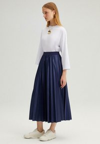 Touché Privé Gonna a campana - navy blue