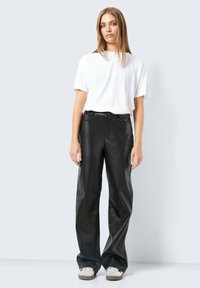 Noisy May Calças de couro - schwarz