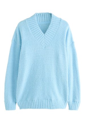 Hellblauer, flauschiger Pullover mit V-Ausschnitt und geripptem Besatz am Kragen und Saum. Verfügt über überschnittene Schultern und eine weiche Textur.