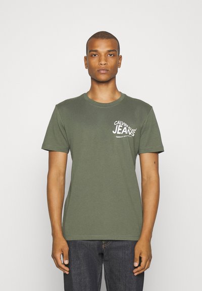 Plus Institutional Tee Xl1 Strawberry Field