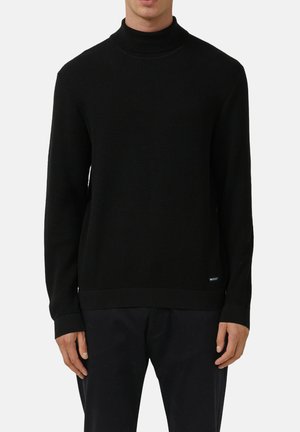 - Sweter