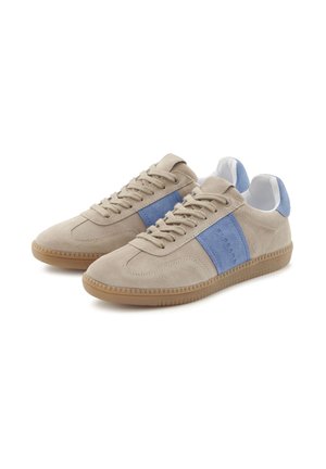 Trainers - beige
