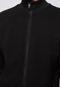 BOSS Bomber bunda - black