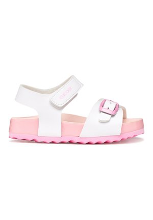 Sandalo per bambini bianco e rosa con cinturino regolabile alla caviglia e fibbia rosa sul davanti, suola rosa con trama.