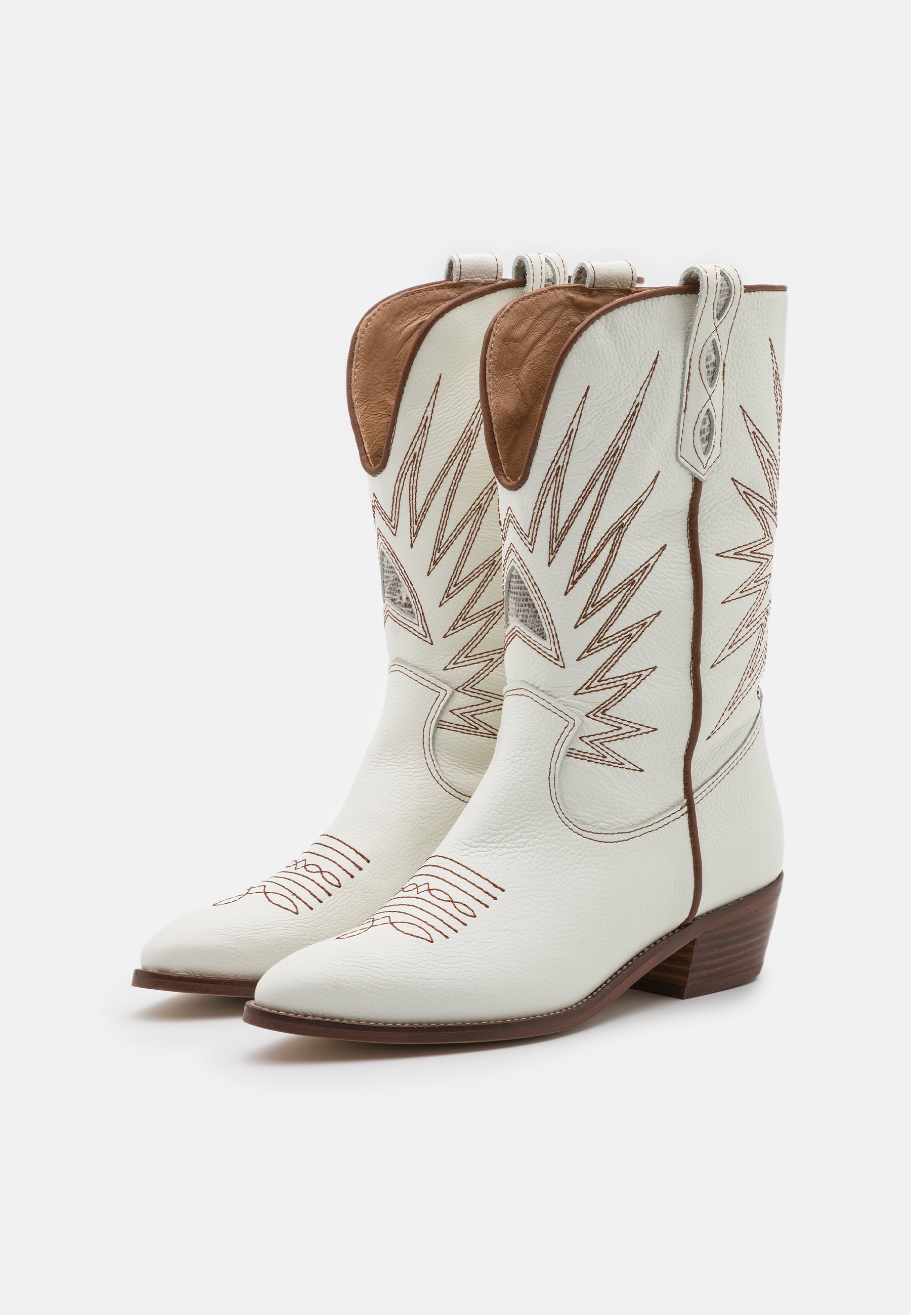 white laredo boots