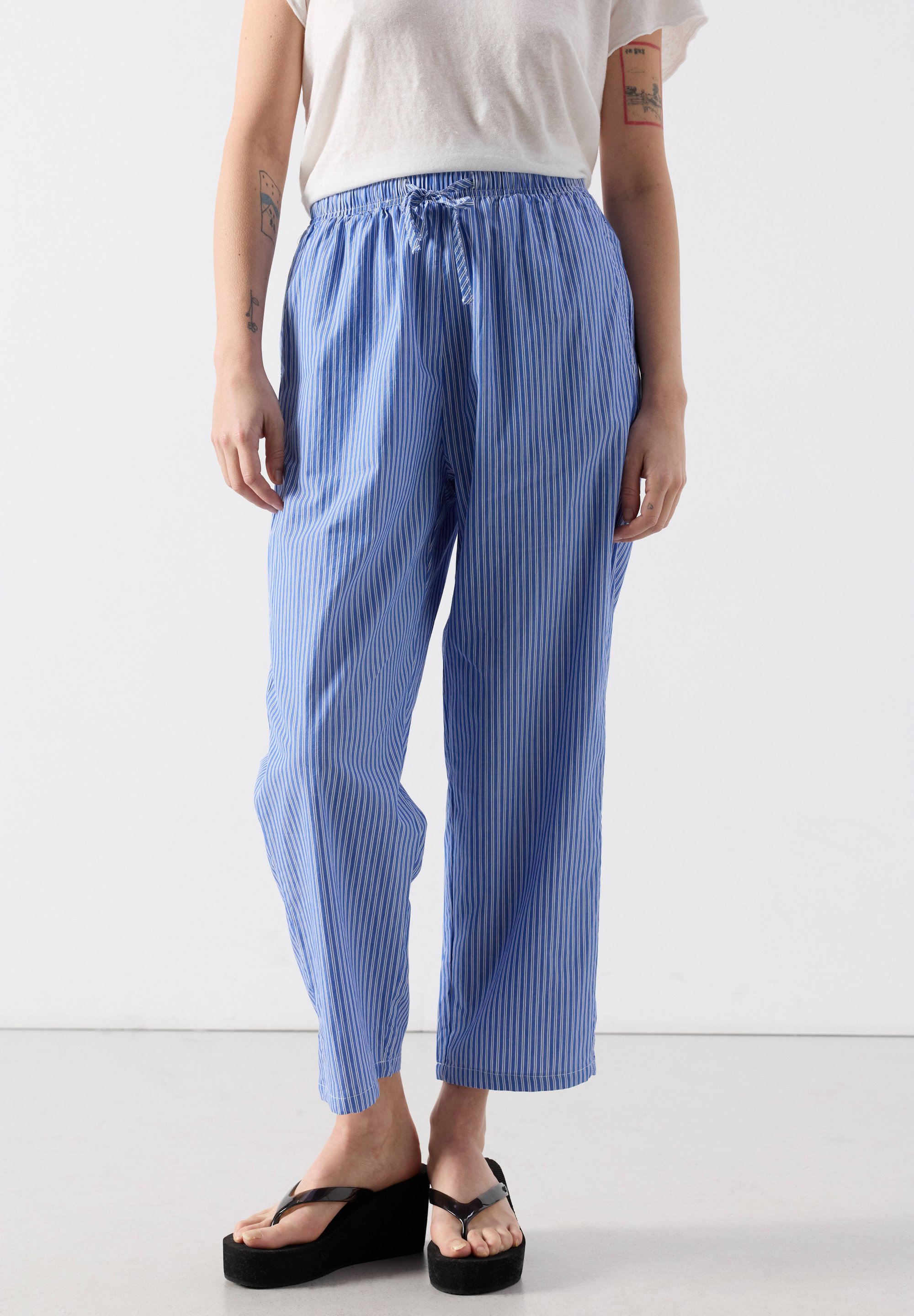 Pantalon Fluide American Vintage - Taille M (36/38) - Couleur Aubergine - Occasion Excellent état