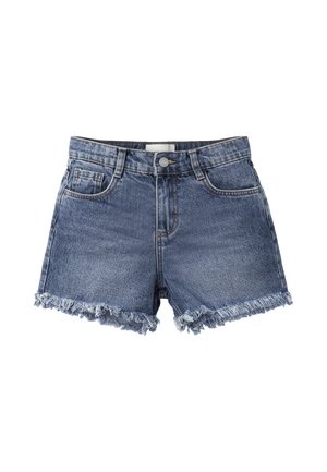 Shorts di denim blu con orli sfrangiati, chiusura frontale con bottone e cerniera, e design a cinque tasche su sfondo bianco.