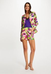 Morgan abstract print - Short - mouchete vert clair