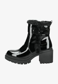 Selezionato, black black