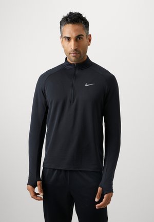 Rank 2: Nike Performance - Long sleeved top