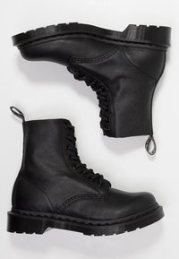 Dr. Martens Šněrovací kotníkové boty - black