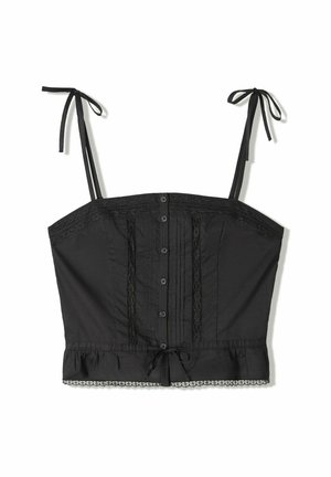 Svart kort topp med spaghettiöglor, knappframsidan, plisserad design, spetsdetaljer och en volangnert med scallopdetaljer.