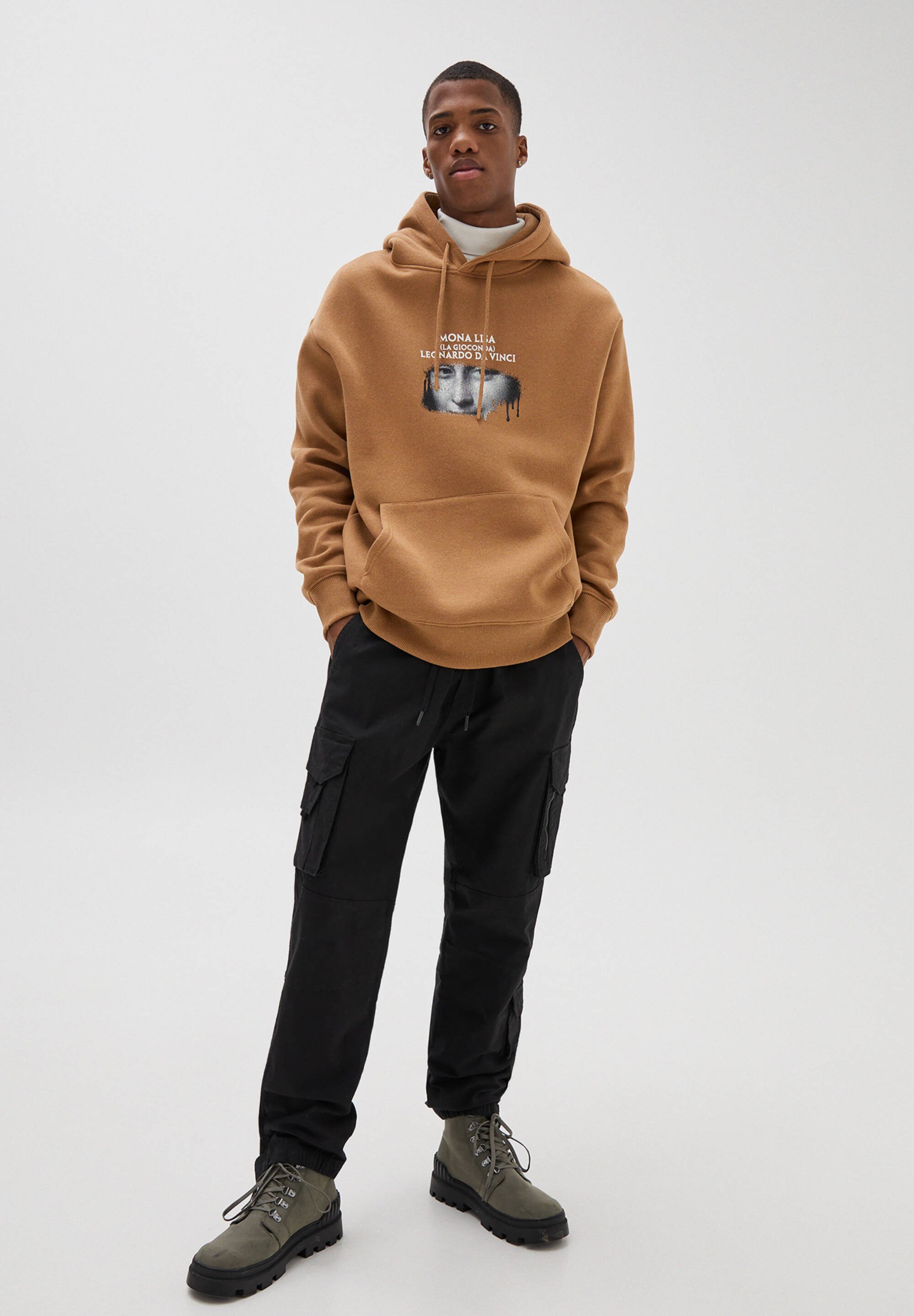 pull and bear mona lisa moletom com capuz