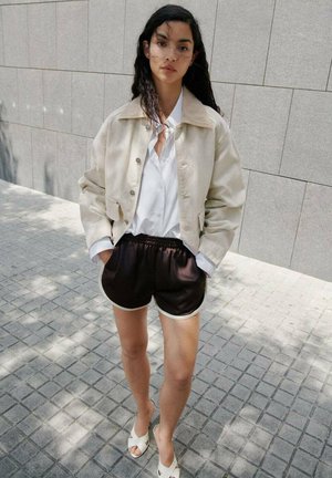 Denim jacket - off-white