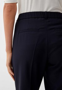 s.Oliver BLACK LABEL ELEGANTE 7/8 - Broek - dark navy
