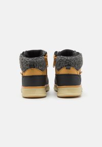 Primigi Gary GTX 2863322J modré 26
