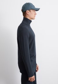Marc O'Polo TROYER OTTOMAN STRUKTUR - Jumper - dark navy