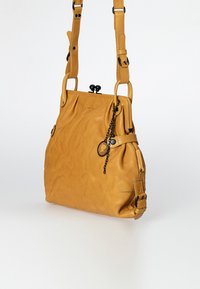 Aunts & Uncles MRS TEA CAKE - Umhängetasche - satin brass