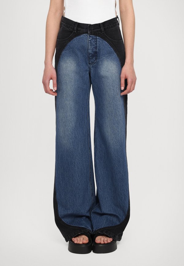 TAROT WITH CONTRAST OVAL DETAILS - Relaxed fit jeans