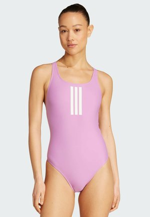 Bañador de una sola pieza rosa con una textura suave, que presenta tres franjas verticales blancas en la parte delantera. Diseño de espalda nadadora para un ajuste óptimo.