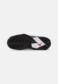 Jordan JORDAN TRUE FLIGHT UNISEX - Basketbalová obuv - white/varsity red/black