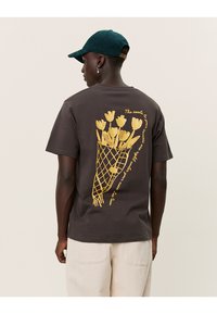 Les Deux BOUQUET - Marškinėliai su spaudiniu - charcoal