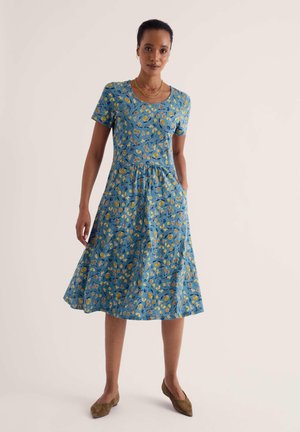 knee length jersey dresses uk Knee-length jersey dress with pockets and A-line shape - Dark Bordeaux -  Sz. 40-64