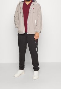 Tommy Jeans Plus Summer jacket - khaki