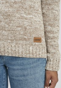 Oxmo Stickad tröja - beige