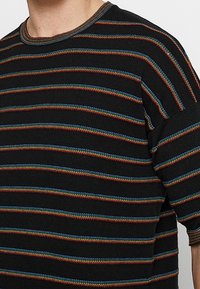 Only & Sons Camiseta estampada - black