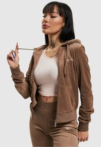 Karl Kani KK CHEST SIGNATURE TIGHT FULL ZIP - Cipzáras pulóver - taupe