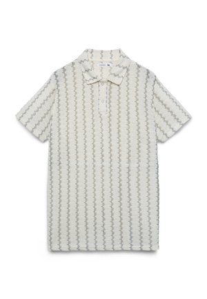 Polo in maglia bianca a maniche corte con motivo a righe a zigzag verticali in grigio chiaro, patta con bottoni e collo, taglia XL.