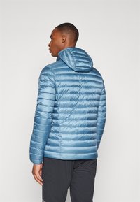 ODLO JACKET INSULATED X-ALP PACKABLE - Dunjakke - provincial blue