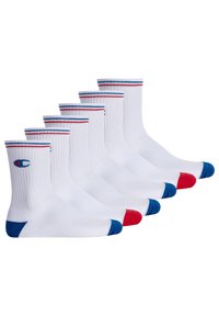 Weiße Baumwollcrew-Socken mit geripptem Textur, ausgestattet mit roten und blauen Akzenten an den Oberseiten und Zehen, angeordnet in einem Set von fünf.