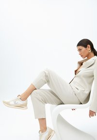 LOLA CASADEMUNT Tenisice - off white