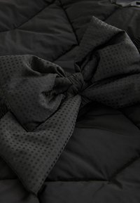 Baker by Ted Baker SHOWER RESISTANT BOW REGULAR FIT - Zimný kabát - black