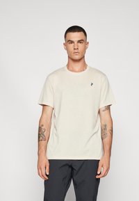 Peak Performance EXPLORE GRAPHIC TEE - Majica kratkih rukava s printom - sand fog