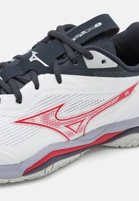 Mizuno WAVE STEALTH 6 - Handball shoes - white/salsa/black