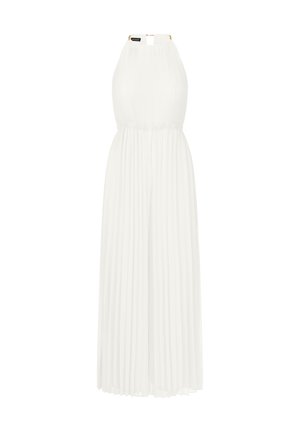 Witte geplooide jurk met een hoge hals en gouden accenten aan de achterkant. De stof is lichtgewicht, vloeiend en heeft een gladde textuur.